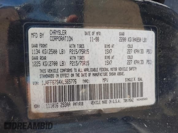 ✅ 1999 Jeep Cherokee Sport • VIN: 1J4FF67S4XL565776 • Lot: 41710402. Wystawiony na IAAI z przebiegiem 93 886 mil. Bezpłatny archiwum sprzedaży aukcyjnych z USA i szczegółowy raport historii pojazdu na DreamBid. Zdjęcie 9.