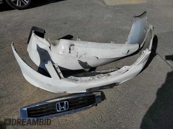 ✅ 2009 Honda Accord LX-P • VIN: 1HGCP26469A093291 • Lot: 92100635. Listed on Copart with Not provided. Free auction sales archive from the USA and detailed vehicle history report at DreamBid. Image 12.