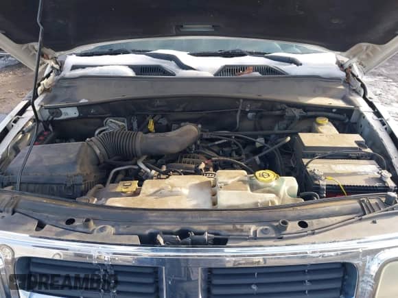 2008 Dodge Nitro SLT z VIN 1D8GT58K68W288772, wystawiony jako IAAI lot #41621789 z przebiegiem 187 410 mil mil oraz . Historia ofert i sprzedaży dostępna na DreamBid. Obrazek 10.