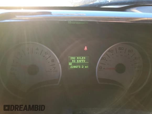 ✅ 2010 Ford Explorer Limited • VIN: 1FMEU7FE8AUA17737 • Lot: 42603645. Wystawiony na Copart z przebiegiem 228 673 mil. Bezpłatny archiwum sprzedaży aukcyjnych z USA i szczegółowy raport historii pojazdu na DreamBid. Zdjęcie 9.