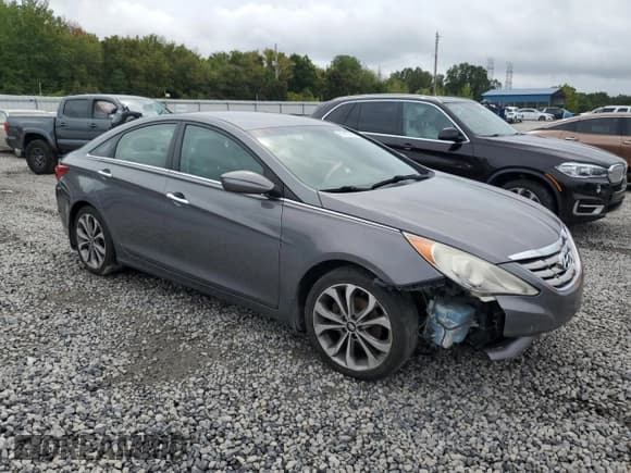 ✅ 2013 Hyundai Sonata SE • VIN: 5NPEC4AB2DH760783 • Lot: 81413195. Wystawiony na Copart z przebiegiem 216 623 mil. Bezpłatny archiwum sprzedaży aukcyjnych z USA i szczegółowy raport historii pojazdu na DreamBid. Zdjęcie 4.