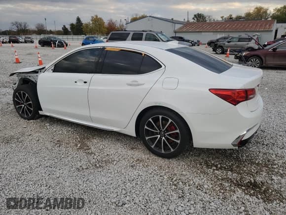 ✅ 2018 Acura TLX Technology • VIN: 19UUB3F51JA004233 • Lot: 91606915. Listed on Copart with 88,637 mi. Free auction sales archive from the USA and detailed vehicle history report at DreamBid. Image 2.