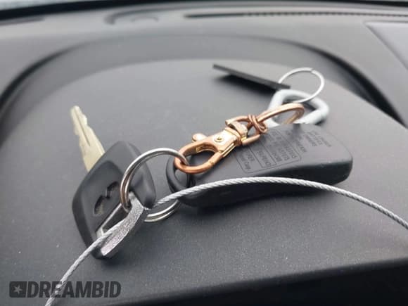 ✅ 2003 Infiniti G35 w/Leather • VIN: JNKCV54E13M205159 • Lot: 43273598. Listed on IAAI with 215,504 mi. Free auction sales archive from the USA and detailed vehicle history report at DreamBid. Image 11.