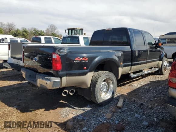 ✅ 2008 Ford F-450 XL • VIN: 1FTXW43R48EB36046 • Lot: 49319255. Listed on Copart with 51,106 mi. Free auction sales archive from the USA and detailed vehicle history report at DreamBid. Image 3.