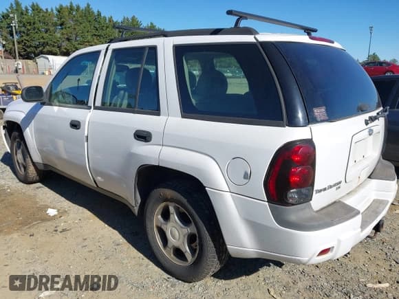 ✅ 2006 Chevrolet TrailBlazer LT • VIN: 1GNDT13S662334551 • Лот: 43449905. Опубликован ранее на IAAI с пробегом 176 222 миль. Бесплатный доступ к архиву аукционных продаж из США и подробный отчёт об истории автомобиля на DreamBid. Изображение 3.