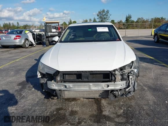 ✅ 2018 Audi A4 Premium • VIN: WAUKMAF43JN019530 • Лот: 43754665. Опубликован ранее на IAAI с пробегом 112 321 миль. Бесплатный доступ к архиву аукционных продаж из США и подробный отчёт об истории автомобиля на DreamBid. Изображение 13.