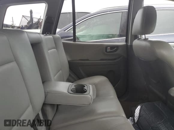 ✅ 2006 Hyundai Santa Fe GLS • VIN: KM8SC73E36U077765 • Лот: 69036785. Опубликован ранее на Copart с пробегом 80 120 миль. Бесплатный доступ к архиву аукционных продаж из США и подробный отчёт об истории автомобиля на DreamBid. Изображение 11.