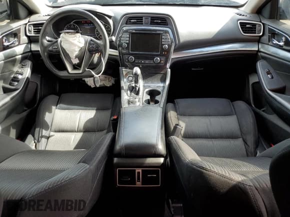 ✅ 2019 Nissan Maxima S • VIN: 1N4AA6AVXKC377960 • Lot: 80930225. Wystawiony na Copart z przebiegiem 67 722 mil. Bezpłatny archiwum sprzedaży aukcyjnych z USA i szczegółowy raport historii pojazdu na DreamBid. Zdjęcie 8.