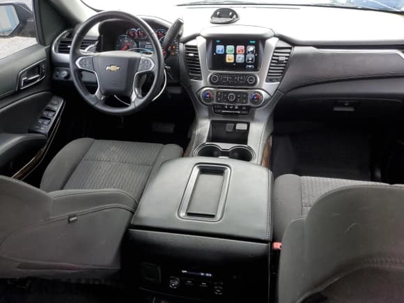 ✅ 2020 Chevrolet Tahoe LS • VIN: 1GNSKAKC9LR302135 • Lot: 84415915. Wystawiony na Copart z przebiegiem 107 538 mil. Bezpłatny archiwum sprzedaży aukcyjnych z USA i szczegółowy raport historii pojazdu na DreamBid. Zdjęcie 8.