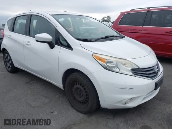✅ 2015 Nissan Note SR • VIN: 3N1CE2CP3FL422491 • Lot: 43084661. Listed on IAAI with 166,255 mi. Free auction sales archive from the USA and detailed vehicle history report at DreamBid. Image 1.