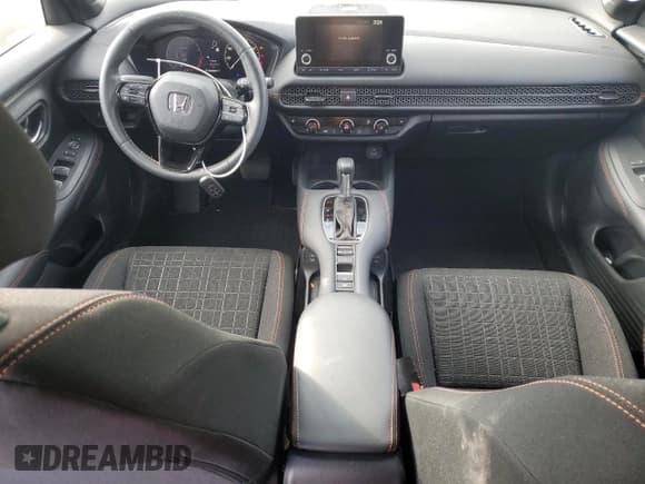 ✅ 2024 Honda HR-V Sport • VIN: 3CZRZ2H54RM753785 • Lot: 86688475. Listed on Copart with 23,756 mi. Free auction sales archive from the USA and detailed vehicle history report at DreamBid. Image 8.