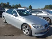 ✅ 2011 BMW 3 Series 335i • VIN: WBADX7C50BE742771 • Lot: 43460851. Wystawiony na IAAI z przebiegiem 51 830 mil. Bezpłatny archiwum sprzedaży aukcyjnych z USA i szczegółowy raport historii pojazdu na DreamBid. Zdjęcie 1.