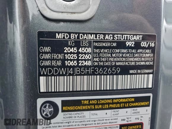 ✅ 2017 Mercedes-Benz C 300 • VIN: WDDWJ4JB5HF362659 • Lot: 93992595. Wystawiony na Copart z przebiegiem 92 617 mil. Bezpłatny archiwum sprzedaży aukcyjnych z USA i szczegółowy raport historii pojazdu na DreamBid. Zdjęcie 12.