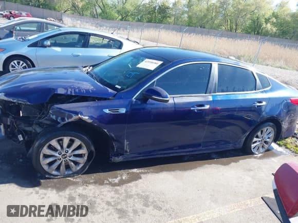 ✅ 2017 Kia Optima LX • VIN: 5XXGT4L33HG172343 • Lot: 42098580. Listed on IAAI with 157,503 mi. Free auction sales archive from the USA and detailed vehicle history report at DreamBid. Image 15.