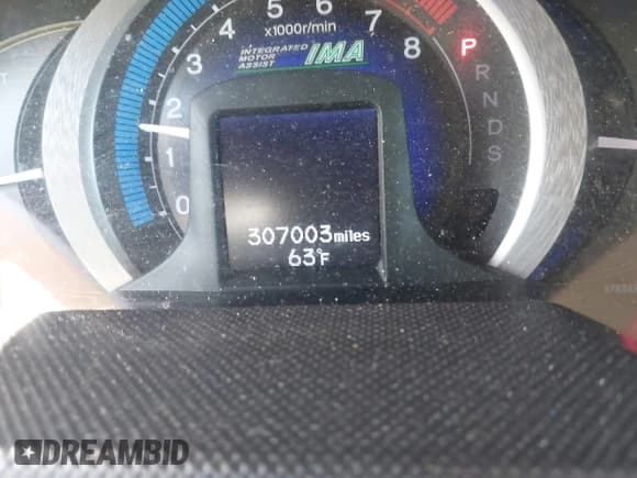 ✅ 2010 Honda Insight EX • VIN: JHMZE2H72AS027985 • Лот: 43626365. Опубликован ранее на IAAI с пробегом 307 003 миль. Бесплатный доступ к архиву аукционных продаж из США и подробный отчёт об истории автомобиля на DreamBid. Изображение 7.