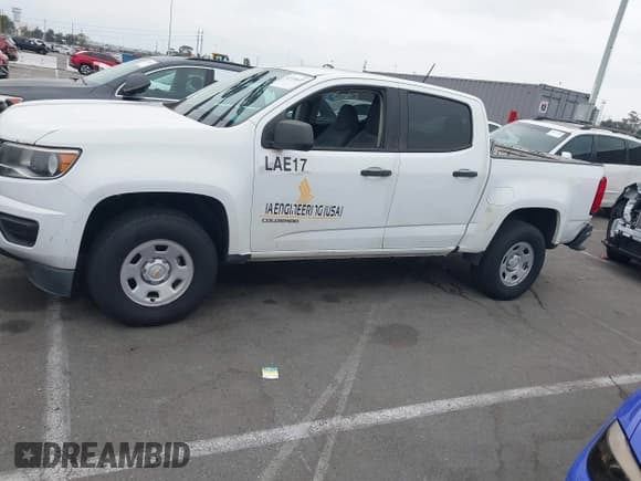 ✅ 2018 Chevrolet Colorado 2WD Work Truck • VIN: 1GCGSBEA9J1315770 • Lot: 42724637. Wystawiony na IAAI z przebiegiem 49 734 mil. Bezpłatny archiwum sprzedaży aukcyjnych z USA i szczegółowy raport historii pojazdu na DreamBid. Zdjęcie 14.
