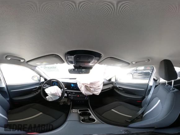 ✅ 2024 Hyundai Sonata SEL • VIN: KMHL64JA1RA383864 • Lot: 43515771. Wystawiony na IAAI z przebiegiem 8 894 mil. Bezpłatny archiwum sprzedaży aukcyjnych z USA i szczegółowy raport historii pojazdu na DreamBid. Zdjęcie 18.