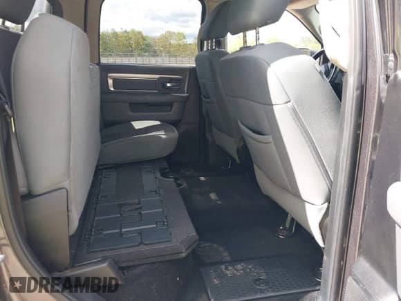 2014 Ram 1500 Big Horn с VIN 1C6RR7LT7ES309530, выставлен на аукционе IAAI как лот 43331710 с пробегом 147 450 миль миль и . История ставок и продаж доступна на DreamBid. Изображение 8.