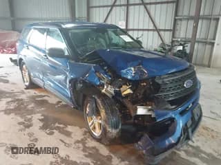 ✅ 2022 Ford Explorer • VIN: 1FMSK7BHXNGB29520 • Lot: 42979086. Wystawiony na IAAI z przebiegiem 88 651 mil. Bezpłatny archiwum sprzedaży aukcyjnych z USA i szczegółowy raport historii pojazdu na DreamBid. Zdjęcie 1.