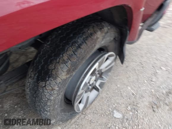 ✅ 2017 Chevrolet Colorado 4WD Z71 • VIN: 1GCGTDEN2H1268619 • Lot: 43586157. Listed on IAAI with 127,180 mi. Free auction sales archive from the USA and detailed vehicle history report at DreamBid. Image 12.