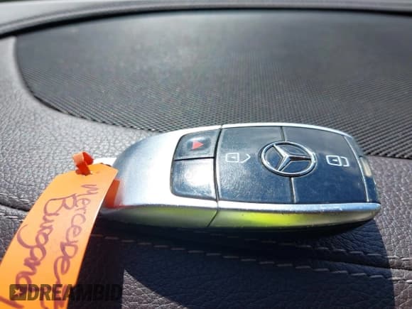 ✅ 2019 Mercedes-Benz E 450 • VIN: WDD1K6JB9KF099277 • Лот: 43197549. Опубликован ранее на IAAI с пробегом 63 054 миль. Бесплатный доступ к архиву аукционных продаж из США и подробный отчёт об истории автомобиля на DreamBid. Изображение 11.