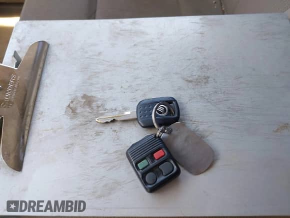 2005 Mercury Mariner Luxury with VIN 4M2CU56195DJ08478, listed as a IAAI auction lot 42617028 with 165,741 mi miles and . Bid and sale history available at DreamBid. Image 11.