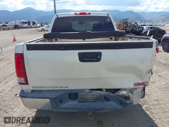 ✅ 2012 GMC Sierra 1500 SLE • VIN: 3GTP2VE74CG235903 • Lot: 43171189. Wystawiony na IAAI z przebiegiem 173 108 mil. Bezpłatny archiwum sprzedaży aukcyjnych z USA i szczegółowy raport historii pojazdu na DreamBid. Zdjęcie 16.