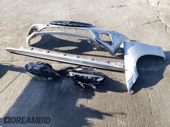 ✅ 2022 Mercedes-Benz S 500 • VIN: W1K6G6DB8NA102867 • Lot: 71630393. Wystawiony na Copart z przebiegiem 13 438 mil. Bezpłatny archiwum sprzedaży aukcyjnych z USA i szczegółowy raport historii pojazdu na DreamBid. Zdjęcie 12.