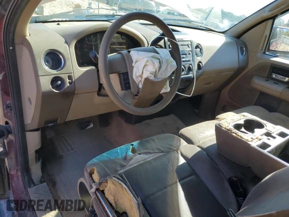 ✅ 2006 Ford F-150 XLT • VIN: 1FTVX12556NA70346 • Лот: 86839195. Опубликован ранее на Copart с пробегом 152 749 миль. Бесплатный доступ к архиву аукционных продаж из США и подробный отчёт об истории автомобиля на DreamBid. Изображение 8.