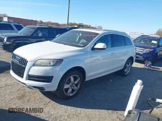 ✅ 2014 Audi Q7 Premium Plus • VIN: WA1LGAFE3ED010646 • Lot: 43465962. Wystawiony na IAAI z przebiegiem 173 799 mil. Bezpłatny archiwum sprzedaży aukcyjnych z USA i szczegółowy raport historii pojazdu na DreamBid. Zdjęcie 2.