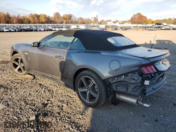 2024 Ford Mustang EcoBoost с VIN 1FAGP8UH1R5136541, выставлен на аукционе Copart как лот 91530965 с пробегом 18 412 миль миль и Списание • Salvage title. История ставок и продаж доступна на DreamBid. Изображение 2.