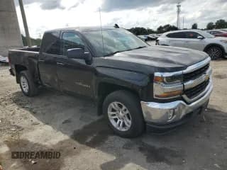 ✅ 2017 Chevrolet Silverado 1500 LT • VIN: 1GCVKREC4HZ323997 • Лот: 71471094. Опубликован ранее на Copart с пробегом 107 214 миль. Бесплатный доступ к архиву аукционных продаж из США и подробный отчёт об истории автомобиля на DreamBid. Изображение 4.