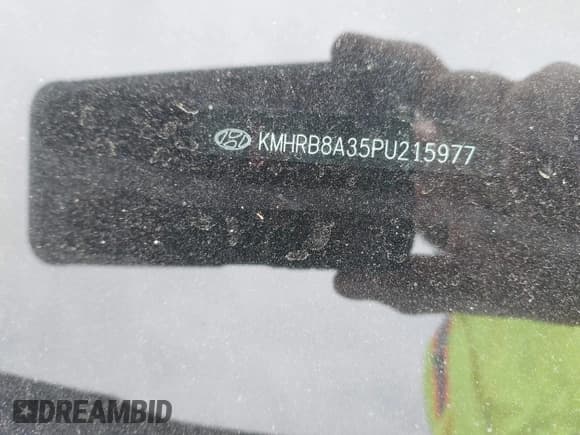 ✅ 2023 Hyundai Venue SE • VIN: KMHRB8A35PU215977 • Lot: 41930021. Listed on IAAI with 17,053 mi. Free auction sales archive from the USA and detailed vehicle history report at DreamBid. Image 9.