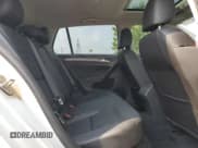 ✅ 2021 Volkswagen Golf TSI • VIN: 3VWG57AU6MM001552 • Lot: 67541175. Wystawiony na Copart z przebiegiem 85 822 mil. Bezpłatny archiwum sprzedaży aukcyjnych z USA i szczegółowy raport historii pojazdu na DreamBid. Zdjęcie 10.