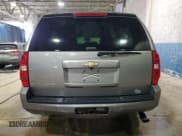 ✅ 2007 Chevrolet Suburban LTZ • VIN: 3GNFK16Y47G309457 • Lot: 88775185. Wystawiony na Copart z przebiegiem 185 056 mil. Bezpłatny archiwum sprzedaży aukcyjnych z USA i szczegółowy raport historii pojazdu na DreamBid. Zdjęcie 6.