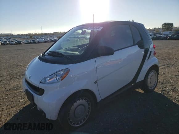 ✅ 2011 Smart fortwo Pure • VIN: WMEEJ3BA4BK473760 • Lot: 78081344. Listed on Copart with 75,966 mi. Free auction sales archive from the USA and detailed vehicle history report at DreamBid. Image 1.