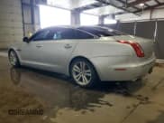 ✅ 2012 Jaguar XJ XJL • VIN: SAJWA2GBXCLV23220 • Lot: 67851025. Wystawiony na Copart z przebiegiem 132 512 mil. Bezpłatny archiwum sprzedaży aukcyjnych z USA i szczegółowy raport historii pojazdu na DreamBid. Zdjęcie 2.