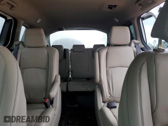✅ 2024 Honda Odyssey Touring • VIN: 5FNRL6H82RB045712 • Lot: 89720225. Listed on Copart with 34,395 mi. Free auction sales archive from the USA and detailed vehicle history report at DreamBid. Image 10.