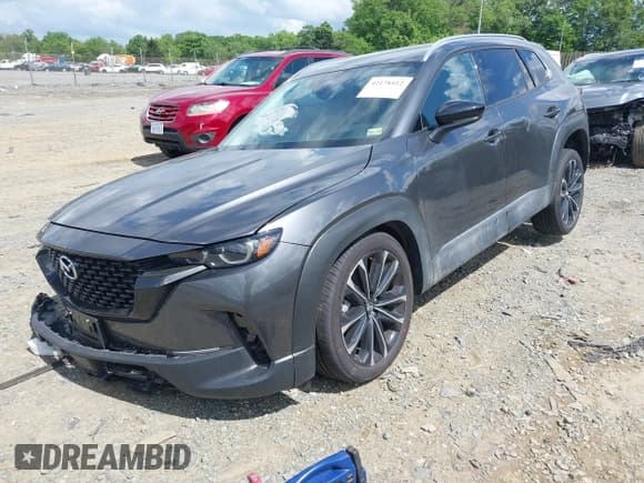 ✅ 2025 Mazda CX-50 S Premium Plus • VIN: 7MMVABEM5SN318292 • Lot: 42178412. Wystawiony na IAAI z przebiegiem 3 066 mil. Bezpłatny archiwum sprzedaży aukcyjnych z USA i szczegółowy raport historii pojazdu na DreamBid. Zdjęcie 17.