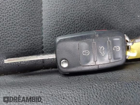 ✅ 2009 Volkswagen Eos Komfort • VIN: WVWBA71F79V003947 • Лот: 43597379. Опубликован ранее на IAAI с пробегом 87 446 миль. Бесплатный доступ к архиву аукционных продаж из США и подробный отчёт об истории автомобиля на DreamBid. Изображение 11.