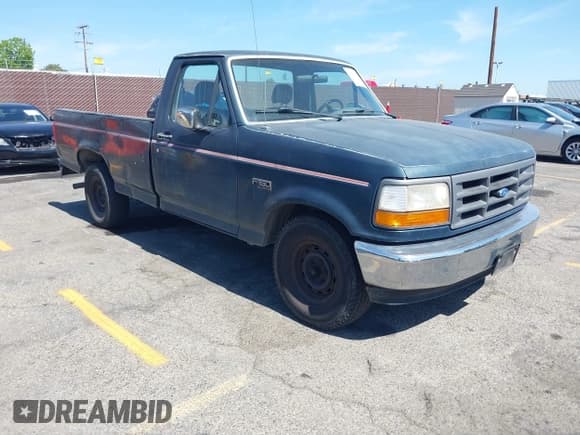 ✅ 1994 Ford F-150 • VIN: 1FTEF15N6RLA89941 • Lot: 42344731. Wystawiony na IAAI z przebiegiem 137 547 mil. Bezpłatny archiwum sprzedaży aukcyjnych z USA i szczegółowy raport historii pojazdu na DreamBid. Zdjęcie 1.