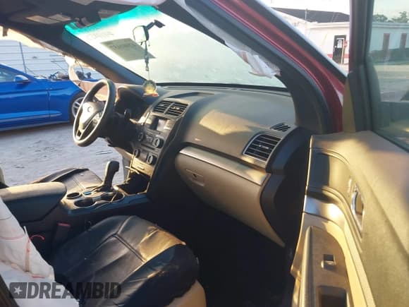 ✅ 2016 Ford Explorer • VIN: 1FM5K7B88GGC55004 • Лот: 42001657. Опубликован ранее на IAAI с пробегом 125 707 миль. Бесплатный доступ к архиву аукционных продаж из США и подробный отчёт об истории автомобиля на DreamBid. Изображение 5.