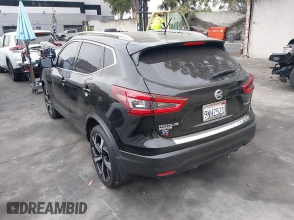 ✅ 2022 Nissan Rogue SL • VIN: JN1BJ1CW8NW493543 • Lot: 42650111. Wystawiony na IAAI z przebiegiem 23 524 mil. Bezpłatny archiwum sprzedaży aukcyjnych z USA i szczegółowy raport historii pojazdu na DreamBid. Zdjęcie 3.
