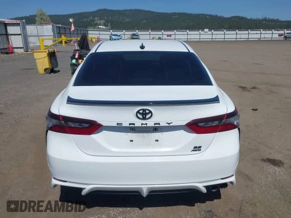 2021 Toyota Camry SE with VIN 4T1G11BK5MU020920, listed as a IAAI auction lot 42128509 with 40,498 mi miles and . Bid and sale history available at DreamBid. Image 17.