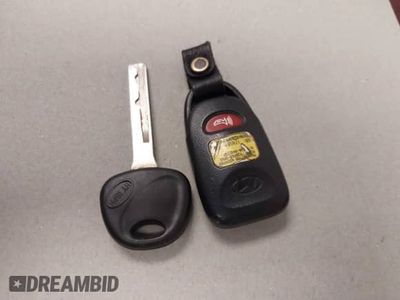 2016 Hyundai Sonata 2.4L z VIN 5NPE24AF9GH405653, wystawiony jako IAAI lot #41835115 z przebiegiem 103 840 mil mil oraz . Historia ofert i sprzedaży dostępna na DreamBid. Obrazek 11.