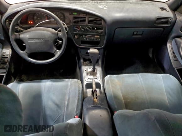 ✅ 1992 Toyota Camry LE • VIN: JT2SK12E5N0009505 • Lot: 96627535. Wystawiony na Copart z przebiegiem 231 706 mil. Bezpłatny archiwum sprzedaży aukcyjnych z USA i szczegółowy raport historii pojazdu na DreamBid. Zdjęcie 8.