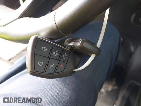 ✅ 2024 GMC Hummer EV 2X • VIN: 1GKB0NDE0RU109550 • Лот: 43658733. Опубликован ранее на IAAI с пробегом 5 426 миль. Бесплатный доступ к архиву аукционных продаж из США и подробный отчёт об истории автомобиля на DreamBid. Изображение 11.