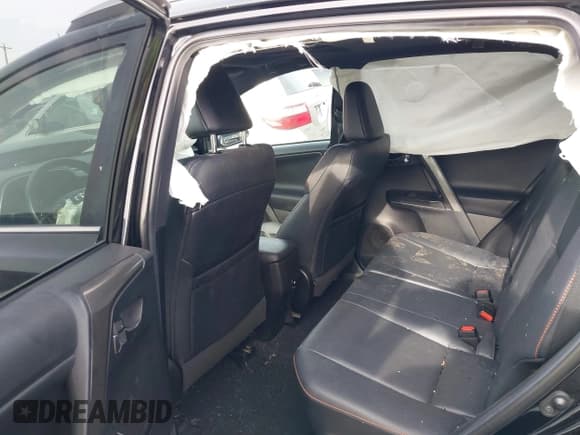 ✅ 2018 Toyota RAV4 SE • VIN: 2T3NFREV8JW437464 • Lot: 42385066. Listed on IAAI with 90,732 mi. Free auction sales archive from the USA and detailed vehicle history report at DreamBid. Image 8.