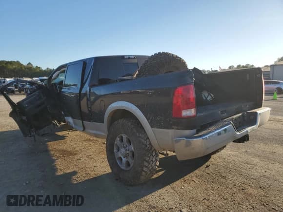 ✅ 2018 Ram 2500 Big Horn • VIN: 3C6UR5MLXJG246180 • Lot: 43694524. Wystawiony na Copart z przebiegiem Nie podano. Bezpłatny archiwum sprzedaży aukcyjnych z USA i szczegółowy raport historii pojazdu na DreamBid. Zdjęcie 2.