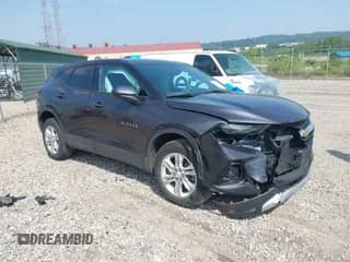 2021 Chevrolet Blazer LT z VIN 3GNKBHR40MS566821, wystawiony jako IAAI lot #42769208 z przebiegiem 31 904 mil mil oraz . Historia ofert i sprzedaży dostępna na DreamBid. Obrazek 1.